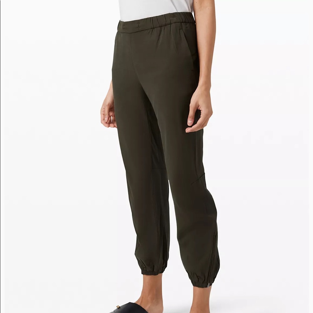 Essential Affinity Mid Rise Jogger 27" SZ10